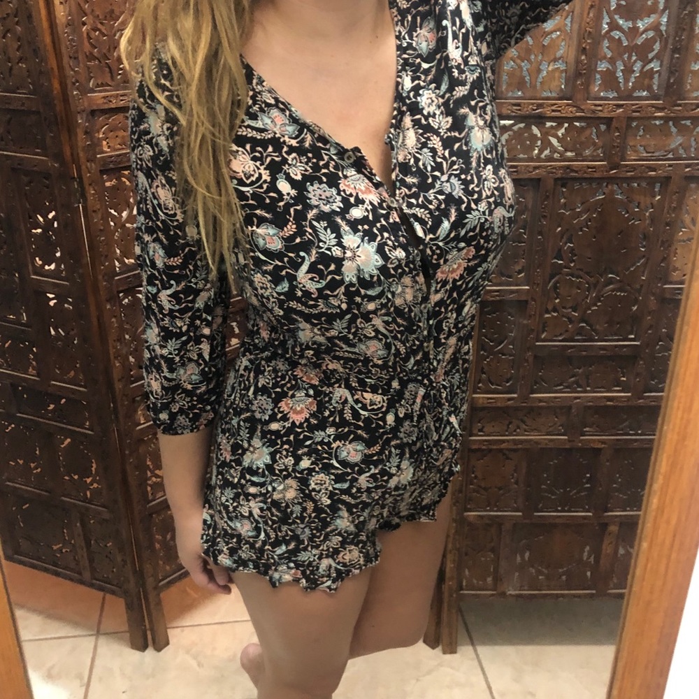 Boho Floral Bold Pattern Ruffled Romper Small - image 2